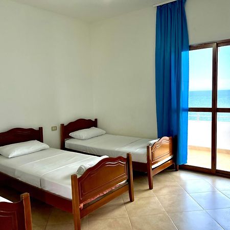 Redi'S Seaview Apartments Саранда Екстер'єр фото